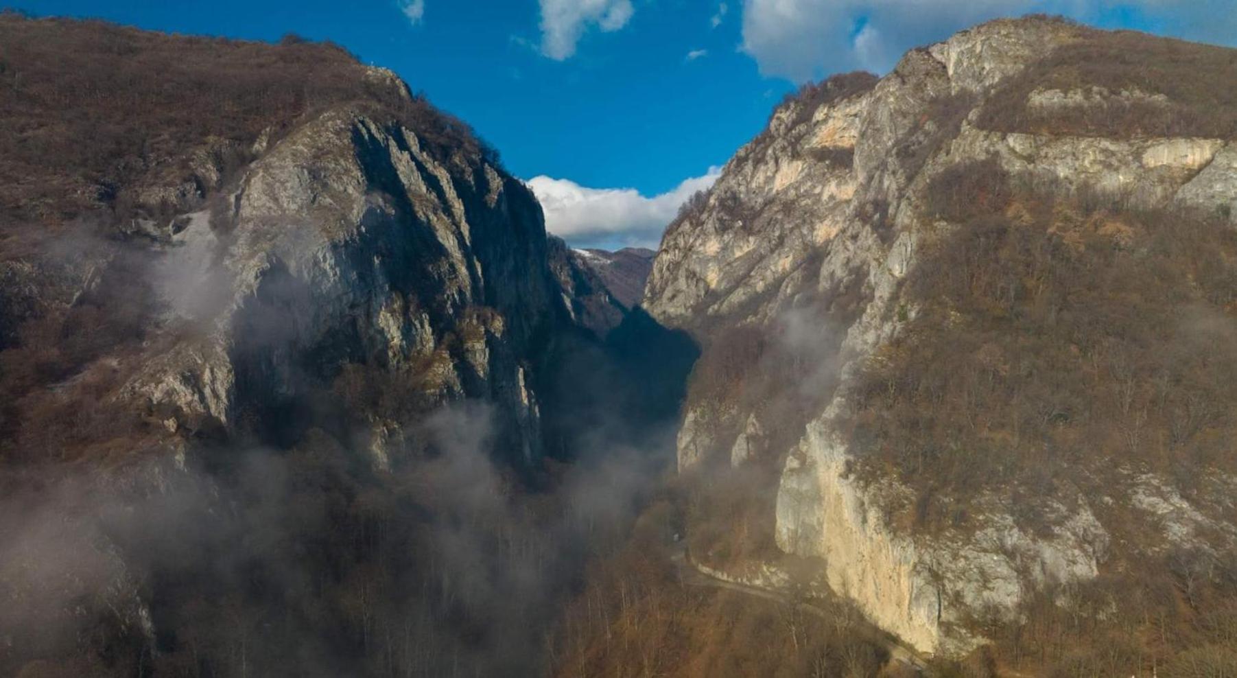 Pensiunea Tobo Baia de Fier Exterior foto