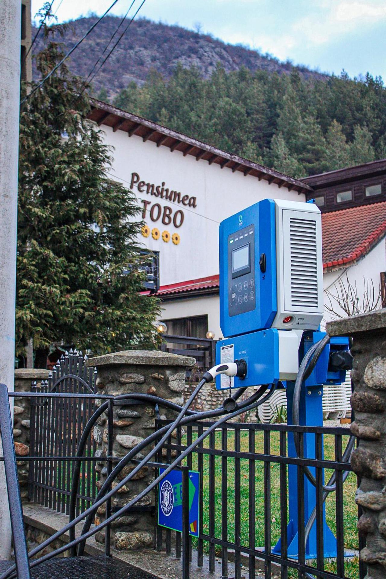 Pensiunea Tobo Baia de Fier Exterior foto